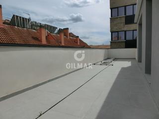 Àtic a San Isidro. Presentamos esta exclusiva vivienda de obra nueva 2025, un ático