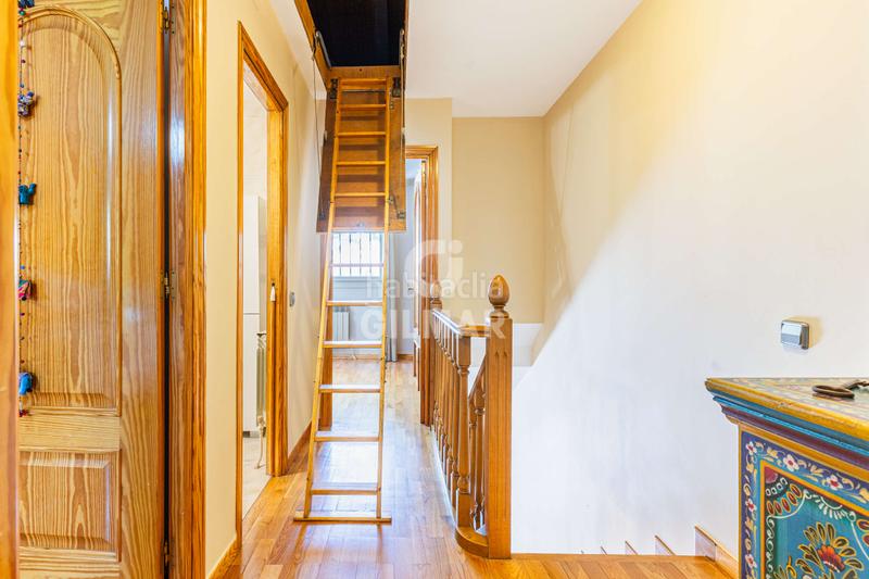 Foto 2efe1b3e-1091-4dea-bfeb-7683e90dea1b. Towny house with heating in Orcasitas Madrid