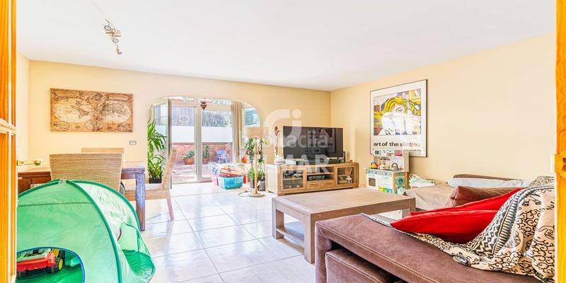 Foto b153a967-a825-4296-b09b-eac6c98b7d15. Towny house with heating in Orcasitas Madrid