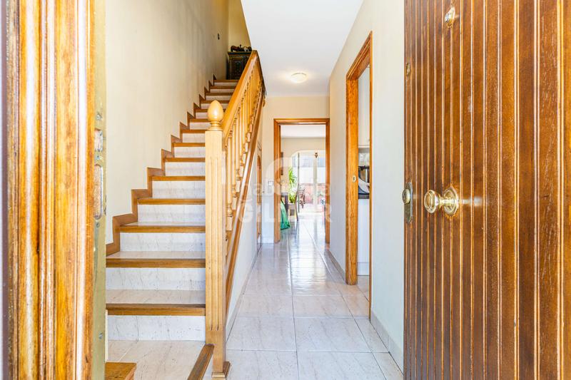 Foto bc36b087-c220-4b96-b56e-c9534d00d5ee. Towny house with heating in Orcasitas Madrid