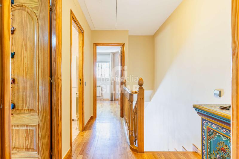 Foto fb5f5d47-43f3-4245-b094-0a7f557ff219. Towny house with heating in Orcasitas Madrid