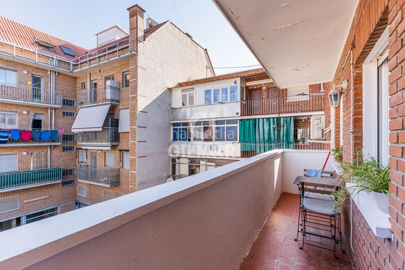 Foto 9c339d7f-160a-42ca-81d5-f8648f3b8dd6. Appartement avec chauffage dans Almendrales Madrid