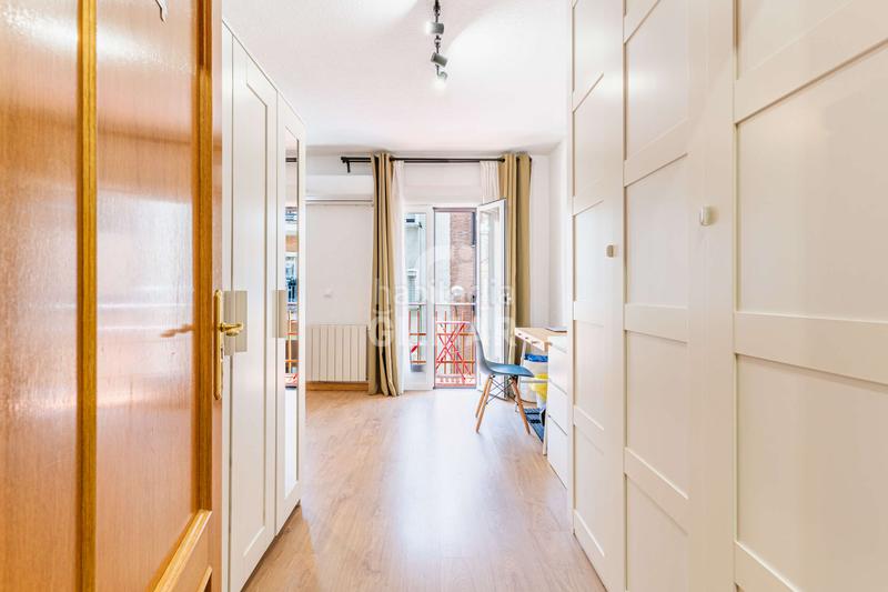 Foto a2d0cb1e-2c28-403e-9eac-6a970fa346d0. Appartement avec chauffage dans Almendrales Madrid