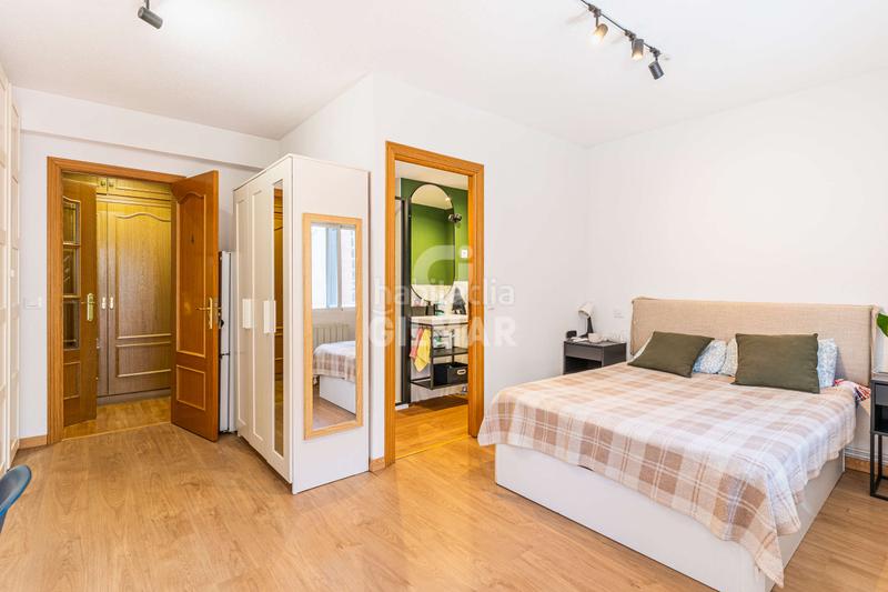 Foto e84a25ac-794d-4bca-ad35-e7337ec07cb4. Appartement avec chauffage dans Almendrales Madrid