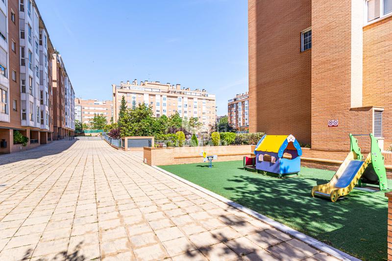 Foto fb8ae048-5869-49d0-bf20-bc235f5243a1. Appartamento con riscaldamento piscina in PAU de Carabanchel Madrid