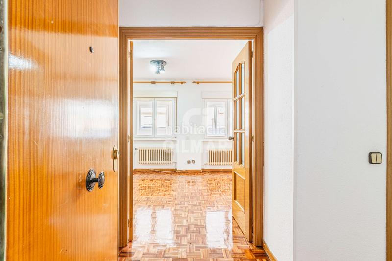 Foto 3ebf8878-5d25-41f3-aa8c-af9ef9d9fc0b. Attico con riscaldamento parcheggio in Moscardó Madrid