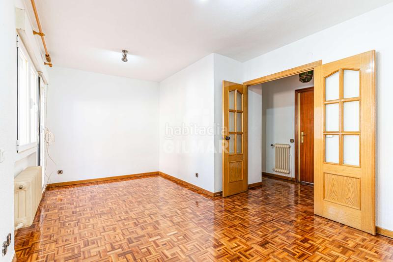 Foto 56e580d3-f03f-4973-90ff-8392b484e1c3. Attico con riscaldamento parcheggio in Moscardó Madrid