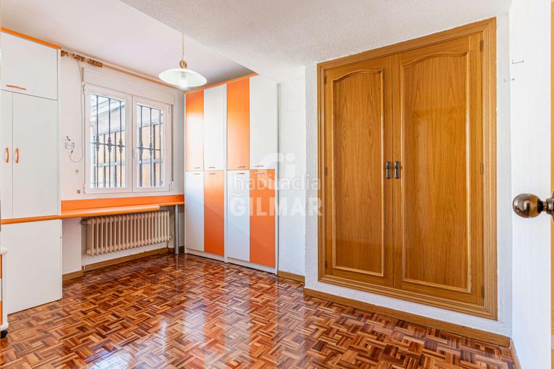 Foto b8192beb-11af-4d22-a8d6-66702419ba42. Attico con riscaldamento parcheggio in Moscardó Madrid