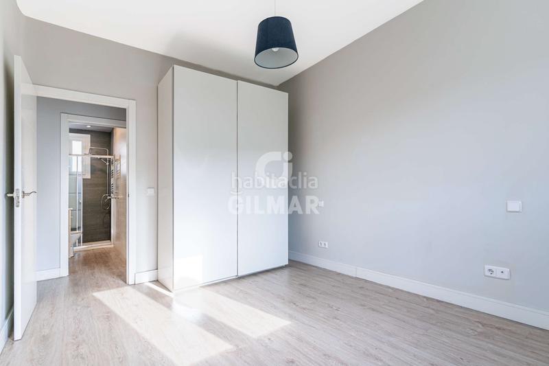 Foto 16bc8208-6d24-40bd-a0d1-8314a200bcac. Etagenwohnung mit heizung in Opañel Madrid