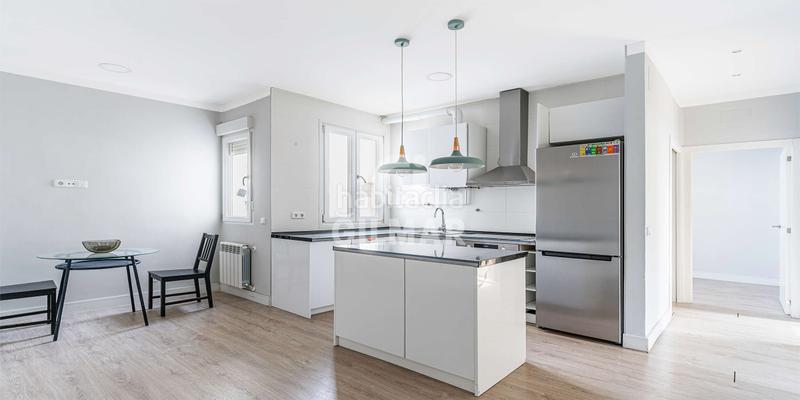 Foto 954bfbde-b529-4ee9-ad27-38dc27e45325. Etagenwohnung mit heizung in Opañel Madrid