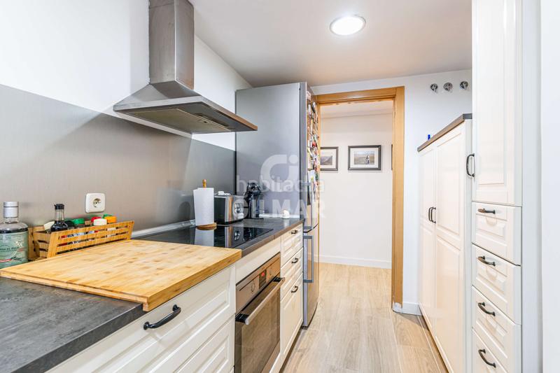 Foto 61f289c1-bbab-42de-b6d4-cc8cca1a69fa. Appartamento con riscaldamento parcheggio piscina in Madrid