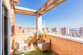 Àtic a Parla Este. Descubre este exclusivo ático situado en la planta 12, en parla,