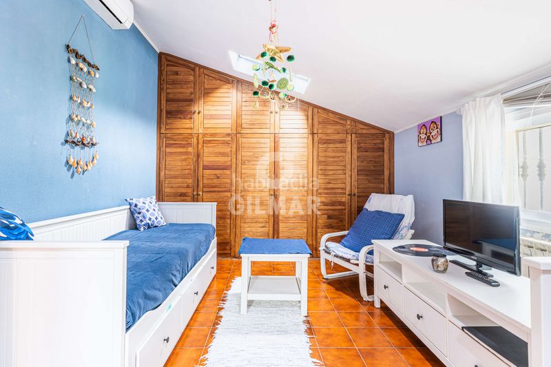 Casa adosada descubre el lujo y la comodidad en este impresionante chalet individual, ubicado en el barrio de cuatro vientos, en el distrito de en Madrid - Imagen 20