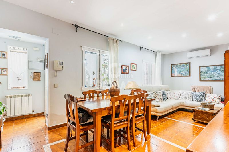 Casa adosada descubre el lujo y la comodidad en este impresionante chalet individual, ubicado en el barrio de cuatro vientos, en el distrito de en Madrid - Imagen 3