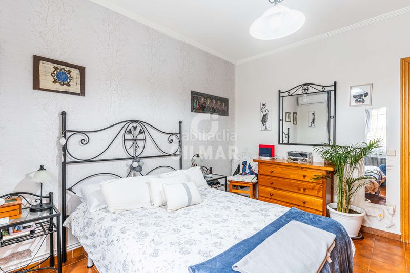 Casa adosada descubre el lujo y la comodidad en este impresionante chalet individual, ubicado en el barrio de cuatro vientos, en el distrito de en Madrid - Imagen 6