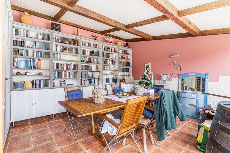 Casa adosada descubre el lujo y la comodidad en este impresionante chalet individual, ubicado en el barrio de cuatro vientos, en el distrito de en Madrid - Imagen 30