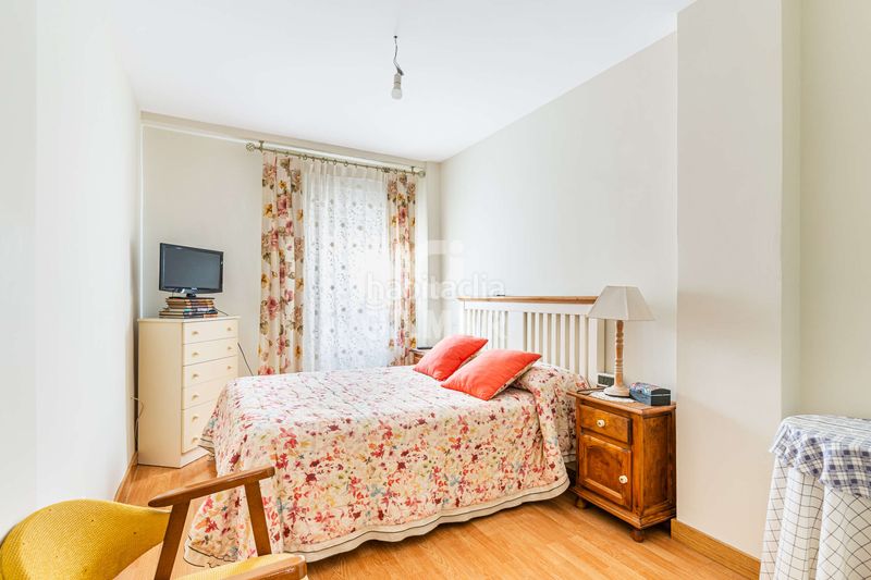 Piso en el corazón del distrito de latina , se encuentra este magnífico piso de 132 m, diseñado para ofrecer comodidad, lumino en Madrid - Imagen 13