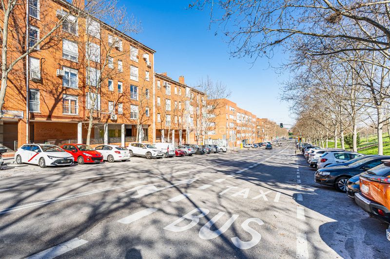 Piso en el corazón del distrito de latina , se encuentra este magnífico piso de 132 m, diseñado para ofrecer comodidad, lumino en Madrid - Imagen 29