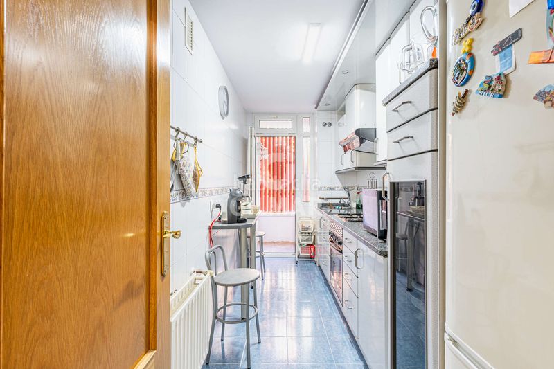 Piso en el corazón del distrito de latina , se encuentra este magnífico piso de 132 m, diseñado para ofrecer comodidad, lumino en Madrid - Imagen 9