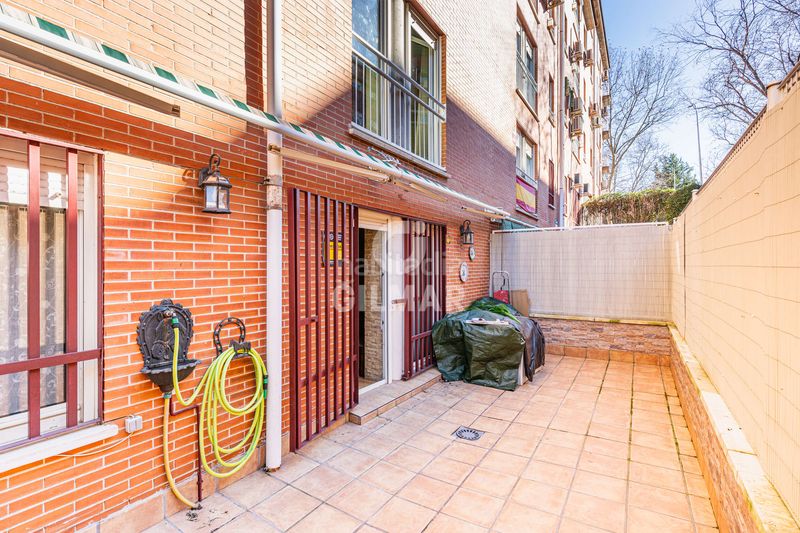 Piso en el corazón del distrito de latina , se encuentra este magnífico piso de 132 m, diseñado para ofrecer comodidad, lumino en Madrid - Imagen 24