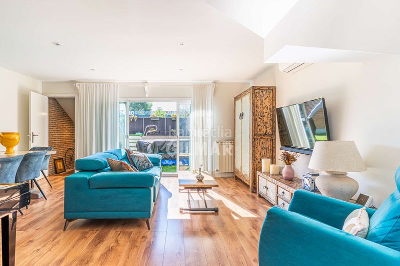 Foto 04082d15-b05a-41c9-92e8-01540a3b58f0. Casa adossada amb calefacció aparcament a Parque Europa-Los Pitufos Pinto