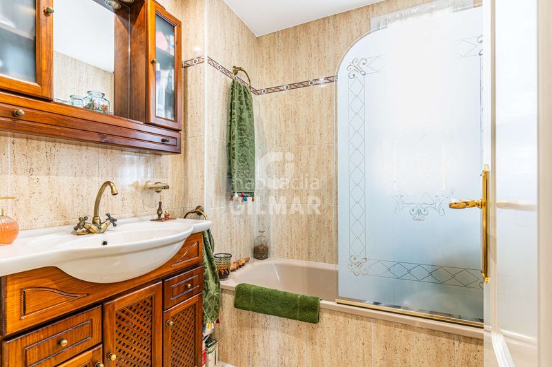 Foto cd52017f-d369-4201-a599-0b7c40307102. Pis amb calefacció aparcament piscina a San Fermín Madrid