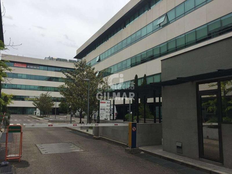 Foto 0c78e41e-b233-47c5-a7ab-0704ae2a7546. Office space with heating parking in Simancas Madrid