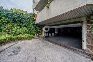 Aparcament cotxe a Salvador. Oportunidad inversor !!  11 plazas de garaje. junto a la clínica