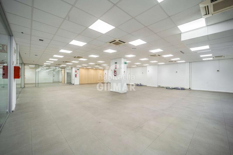 Foto 638aa778-3b82-4541-97ca-13fc4b0811f6. Oficina se comercializa en julián camarillo, una zona industrial con una gran proyección, adaptando lofts y oficinas a viviendas, esta mag en Madrid