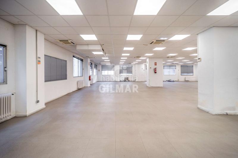 Foto 7b7f7d91-8f24-41ca-9e83-82cb2dd9ab48. Oficina se comercializa en julián camarillo, una zona industrial con una gran proyección, adaptando lofts y oficinas a viviendas, esta mag en Madrid
