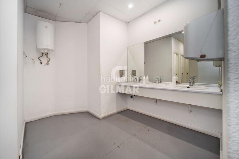 Foto be5e973a-94b0-4bb7-8cc5-d3c9758fef55. Oficina se comercializa en julián camarillo, una zona industrial con una gran proyección, adaptando lofts y oficinas a viviendas, esta mag en Madrid