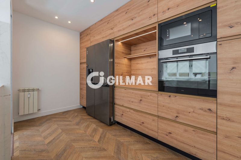 Foto daa3c2ff-04ae-4195-a9a9-69f450a39ff4. Pis amb calefacció aparcament a Costillares Madrid
