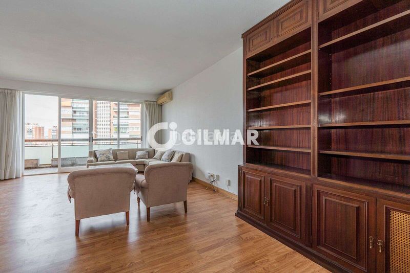 Foto 7c9ff2ad-e9f7-4419-8713-2d02c5b2cd9c. Pis amb calefacció piscina a Costillares Madrid