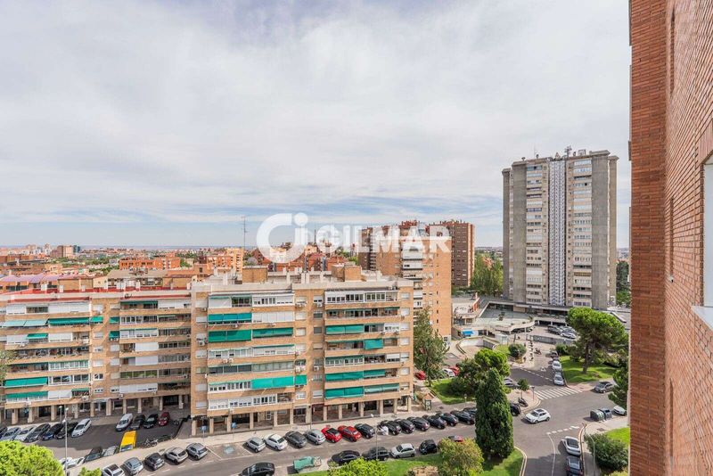 Foto ebdb8ccf-2d44-4214-99ee-4846c42ad6a0. Pis amb calefacció piscina a Costillares Madrid