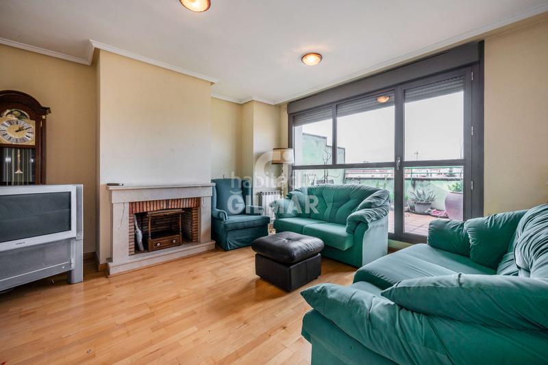 Foto 33c64aed-3d86-4cac-b6f7-42d7351d500c. Attico con riscaldamento piscina in Guindalera Madrid