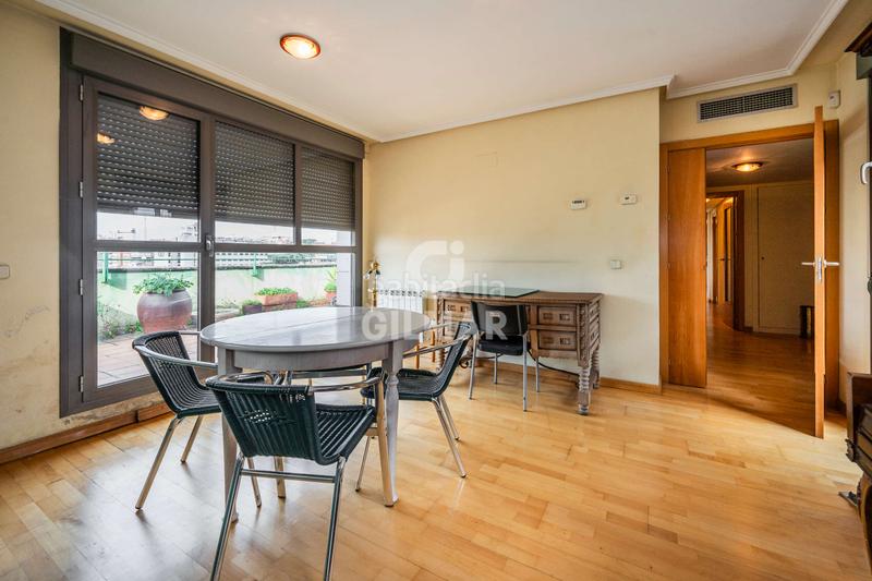 Foto cf1a1f1e-edff-4c9f-95a7-c8925c0045a9. Attico con riscaldamento piscina in Guindalera Madrid