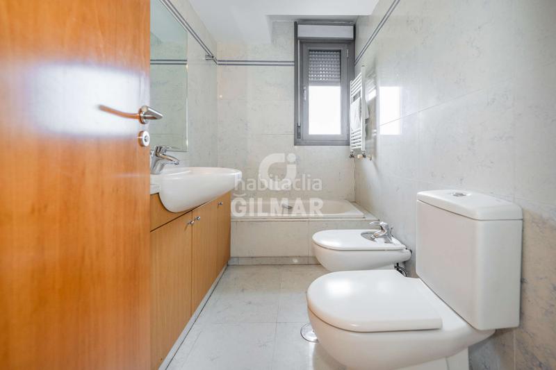 Foto dc51b263-0c58-4c3c-82be-70757c5b3337. Attico con riscaldamento piscina in Guindalera Madrid