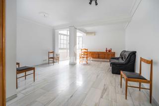 Appartement à Ciudad Jardín. Se presenta esta acogedora y magnífica vivienda exterior en altu
