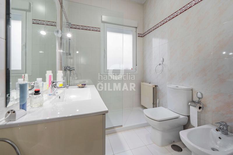 Foto 2f46dc14-f4d1-499d-953d-0096371b5e5a. Chalet mit heizung in Ciudad Jardín Madrid