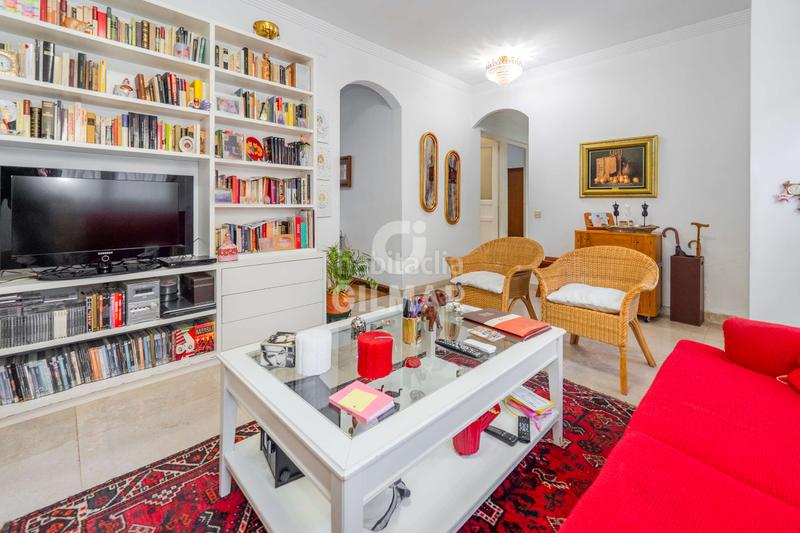 Foto 475b95e2-9e43-473f-9f42-624ec2511553. Chalet mit heizung in Ciudad Jardín Madrid