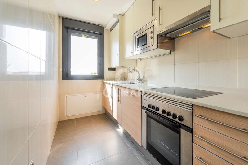 Foto 794a5df0-8b51-44e2-ad28-a7379ef094d5. Appartamento con riscaldamento parcheggio in Guindalera Madrid