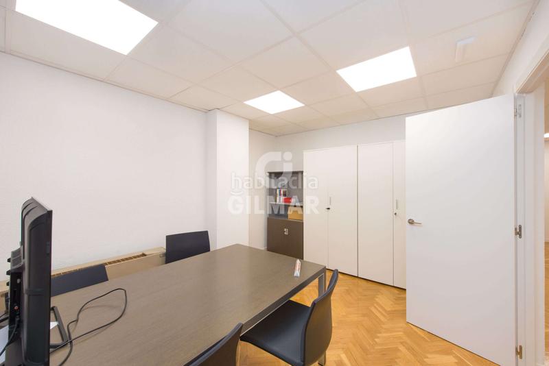 Foto a4ffb3ca-2e44-4b1d-91b7-9320244889d4. Office space with heating in Prosperidad Madrid