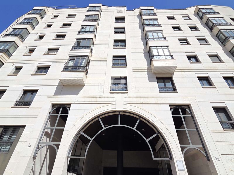 Estudio presentamos este magnífico estudio a estrenar ideal como primera vivienda o inversión.este estupendo estudio destaca por ser muy l en Madrid - Imagen 2