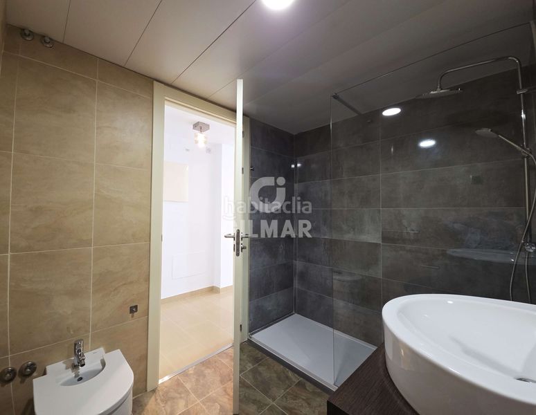 Estudio presentamos este magnífico estudio a estrenar ideal como primera vivienda o inversión.este estupendo estudio destaca por ser muy l en Madrid - Imagen 15