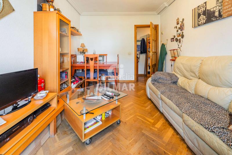 Foto 776af493-bdb4-4ba5-a893-81f49795e91c. Flat with heating in Quintana Madrid