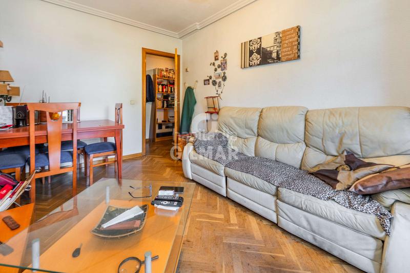 Foto cd9a3300-32d0-4e0a-ac00-0012900d30ac. Flat with heating in Quintana Madrid