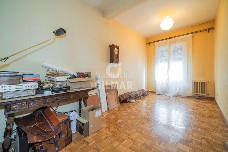 Foto aba2f42c-9d39-4547-8b06-f654741cf76f. Piso en el prestigioso barrio de Guindalera, dentro del emblemático distrito de salamanca, se presenta esta fascinante vivienda en altu en Madrid