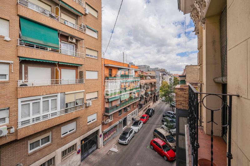 Foto fab2c4b8-7689-44ee-957b-27ff2c693138. Piso en el prestigioso barrio de Guindalera, dentro del emblemático distrito de salamanca, se presenta esta fascinante vivienda en altu en Madrid
