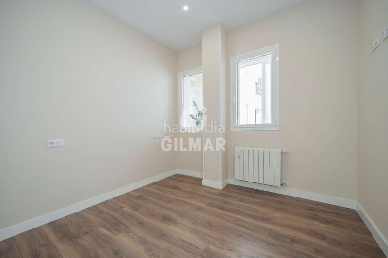 Foto 2883512a-2b87-4904-b9a5-d18a11a1de2a. Pis amb calefacció aparcament a Guindalera Madrid