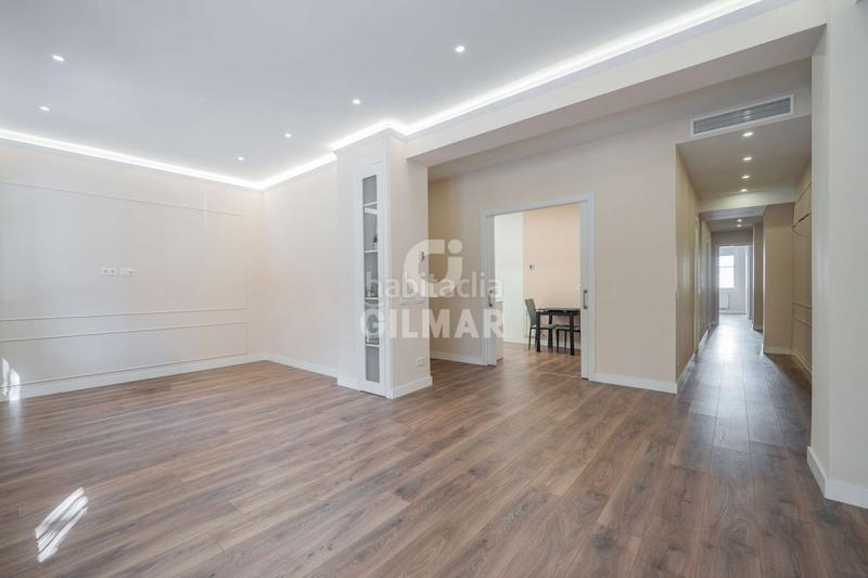 Foto 656d3ace-c929-4511-a43a-9bc9879261c7. Pis amb calefacció aparcament a Guindalera Madrid